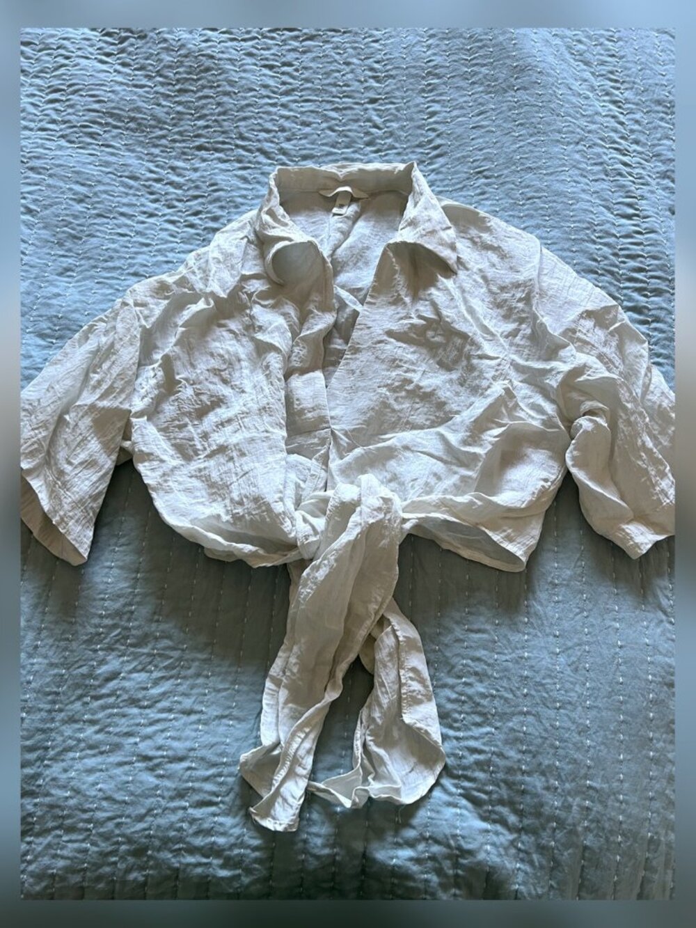 H&M Cream Crinkle Puff Sleeve Blouse S